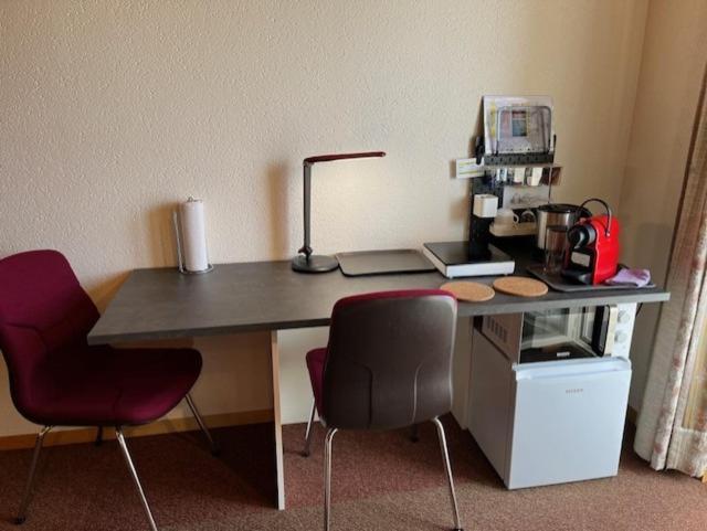 Ruhige Zimmer Im Gruenen Und Studio Im Naherholungsgebiet Sigigen Esterno foto